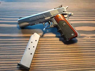 Colt Gold Cup National Match serie 80 45 acp