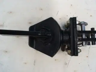 John Deere 2026R Hitch LVA18479