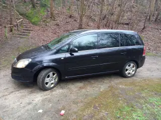 Opel zafira 1.8 