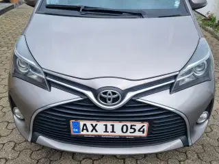 Toyota yaris 1.3 vvti benzin,årg 2015,