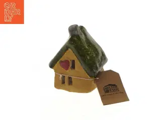 Keramikhus med græs tag fra Det Gamle Apotek (str. 9x6x6 cm)