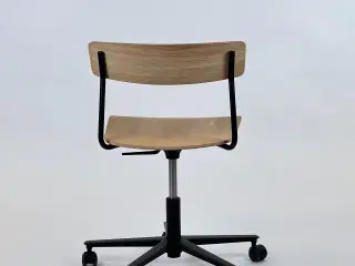 Cross Task Chair