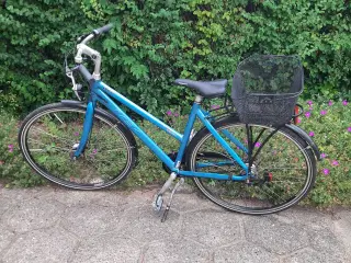 Lyseblå damecykel MBK citybike med 7 gear