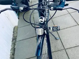 Nishiki. 28" Hjul,  52 cm stel, 24 gear