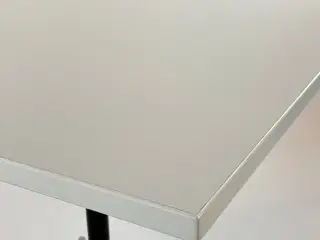Vitra Charles Eames cafebord