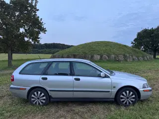 Volvo V40 1.8 