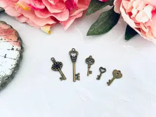 Charms, vedhæng, nøgler, smykkefremstilling 