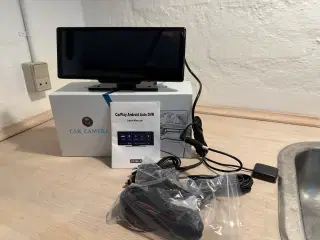 10.26” CarPlay DVR SD kort 128 GB.