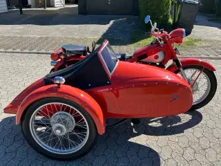 Nimbus C fra 1937 med sidevogn