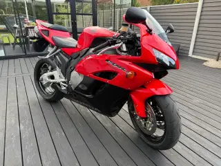 Honda CBR 1000RR Fireblade