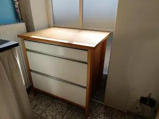 Fritstående køkken moduler i massivt træ