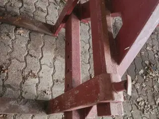 Palle Gafler Sælges