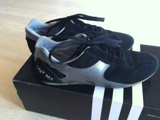 Feet me" sko, str. 38, 40kr