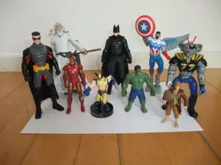 Forskellige Super Helte Figurer