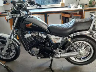 Motorcykel Honda vt 500 c