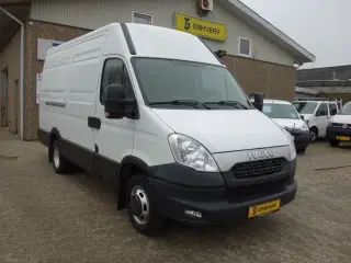 Iveco Daily 3,0 35C17 12m³ Van