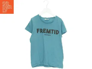 T-Shirt fra D-XEL (str. 140 cm)