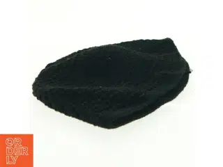 Sort hæklet hue (str. 25 x 14 cm)