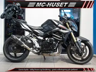 Suzuki GSR 750