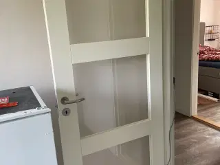 Hvis dør med 3 glasfelter