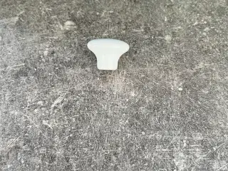 1 kasse porcelænsknopper ca. 300 stk.