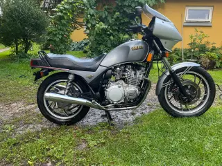 Yamaha XJ 750 Seca 100 % original til reservedel 