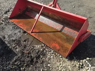 Bagskovl til traktor