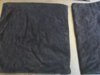 2 stk. mørkeblå pudebetræk (50 * 50)