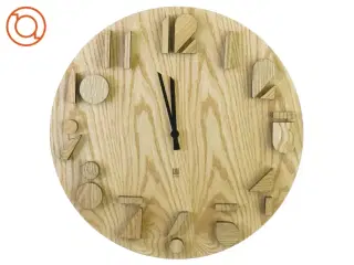 Væg ur fra Umbra (str. 40 cm)