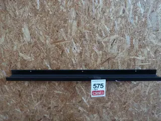 Magnettavle og hylde