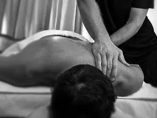 Afslappende og dyb massage