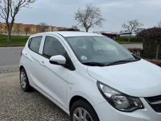 Fin hvid Opel Karl