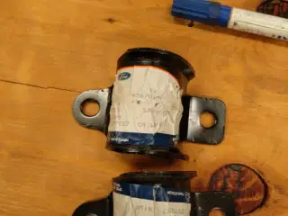 Ford Transit Connect stabilator stang bøsning