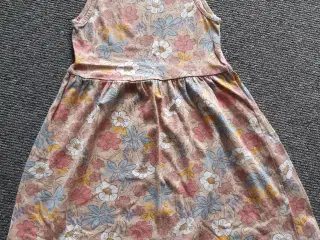 Str. 98 - 104 H&M kjole 