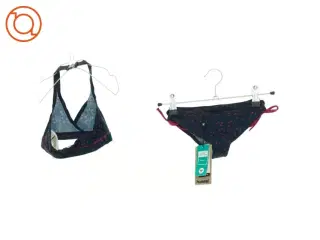 Bikini (2 dele) fra Hummel NY MED PRISMÆRKE (str. 104 cm)