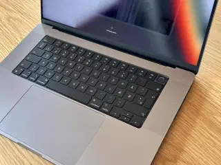 Apple MacBook Pro 16" M1 Pro – 2021 – 512GB SSD / 