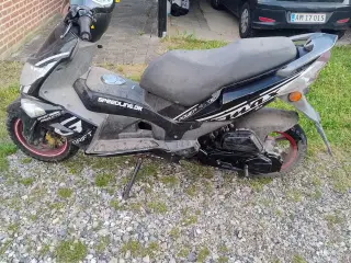 Pgo g max 30 knallert 