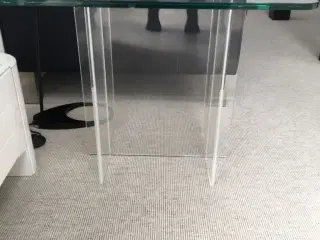 Rigtig pænt glasbord