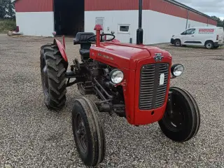 Massey Ferguson 35. 3 cyl Diesel