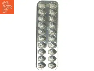 Vintage Metal madeleine form (str. 40x13 cm)