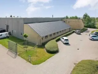 Ejendom til leje i industrikvarter
