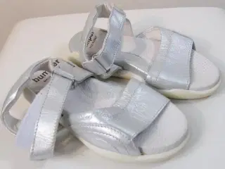 Bumper, sandaler, str 27