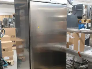 Køleskab GRAM Premier K W80 L DR
