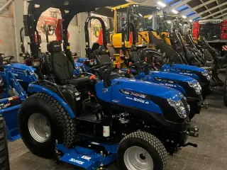 Solis H26 HST Vores DEMO traktor. Med tag og midtermonteret klipper