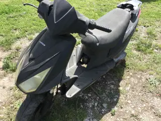 Defekt 30 scooter giganto pris 800