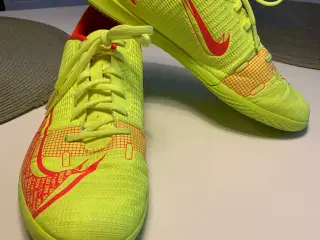 Nike mercurial indendørssko