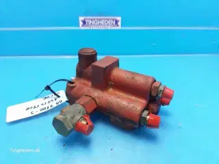 Dronningborg D7500 Ventil 45141700