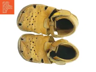 Sandaler i størrelse 24 fra Tikki (str. 24 )