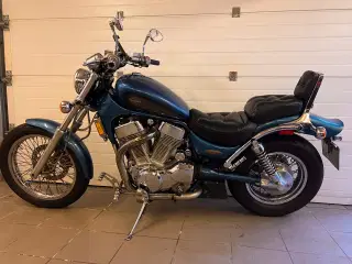 Suzuki Intruder