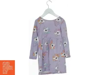 Lilla kjole med enhjørning print fra H&M (str. 116)